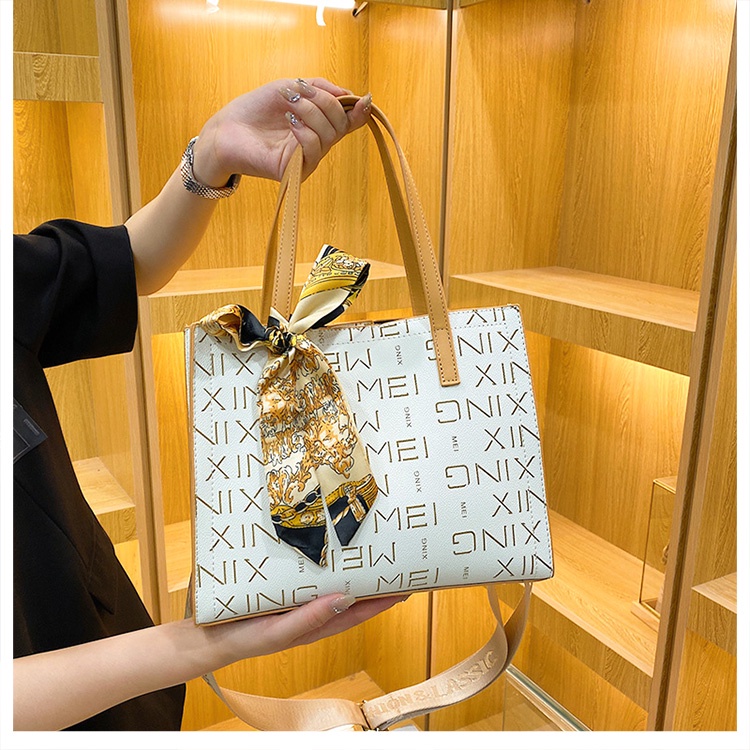 ( 2PC 1KG ) GTBI998881423  New Arrival 2023 !!!  Tas Selempang  Tas Wanita Import  Premium Terbaru + Sall