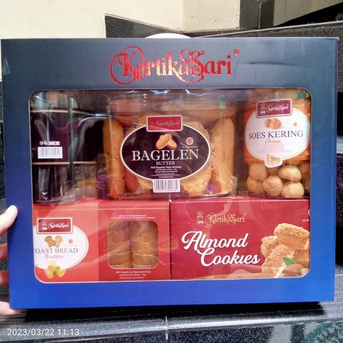 

KARTIKA SARI BANDUNG CHRISTMAS HAMPERS NATAL IDUL FITRI GIFT PARCEL