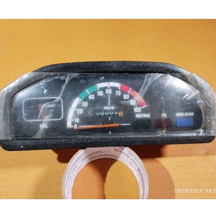 SPIDOMETER ASSY YAMAHA V80SS V80ROBOT V80 SUPERDELUXE NOS