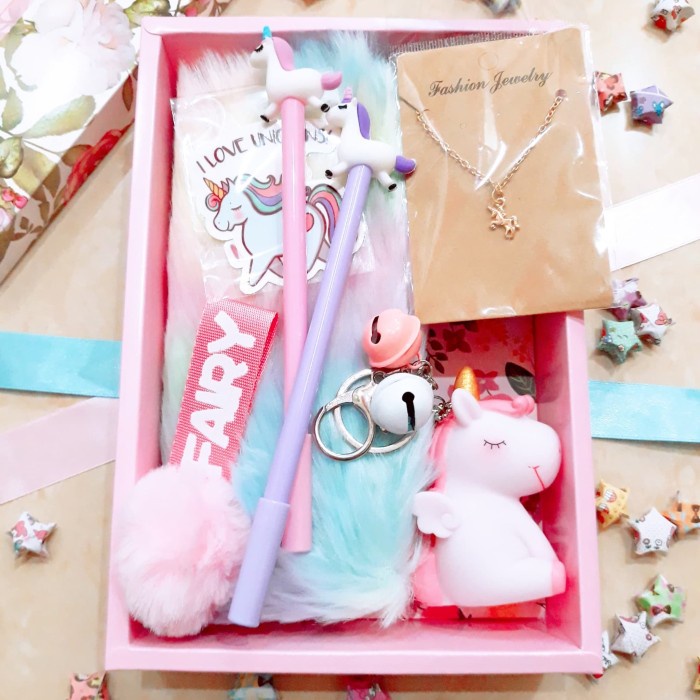 

Best Seller Paket Giftbox / Hampers / Hadiah Pastel Unicorn 2 (Premium)