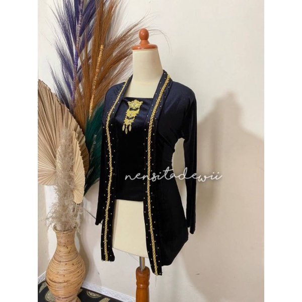 Kebaya Parel, Model Kutubaru - Warna Hitam