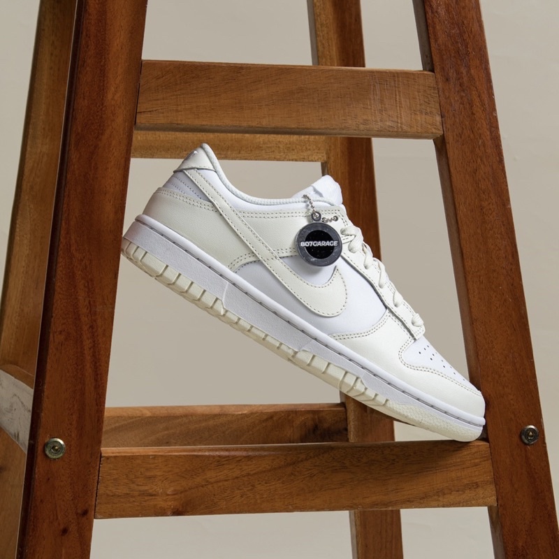 Dunk Low Coconut Milk