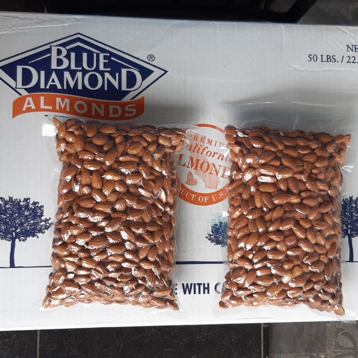 

PROMO LEBARAN 2023!! kacang almond mentah(raw)blue diamond 1kg