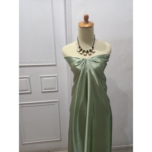 1 Meter Kain Satin Silk Kilap Premium Jakarta Maxmara Lux (Jenis bahan) Kain Saten Silk Kilap Charmuse Premium Satin Bridesmaid Bahan Satin Silk Kilap Premium Grosir Meteran Murah Bagus