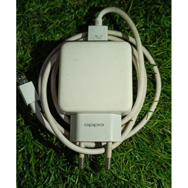 CHARGER ORIGINAL BAWAAN/COPOTAAN OPPO F11 PRO. 20 watt vooc