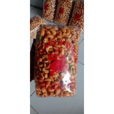 

KACANG METE WONOGIRI RASA PEDAS MANIS