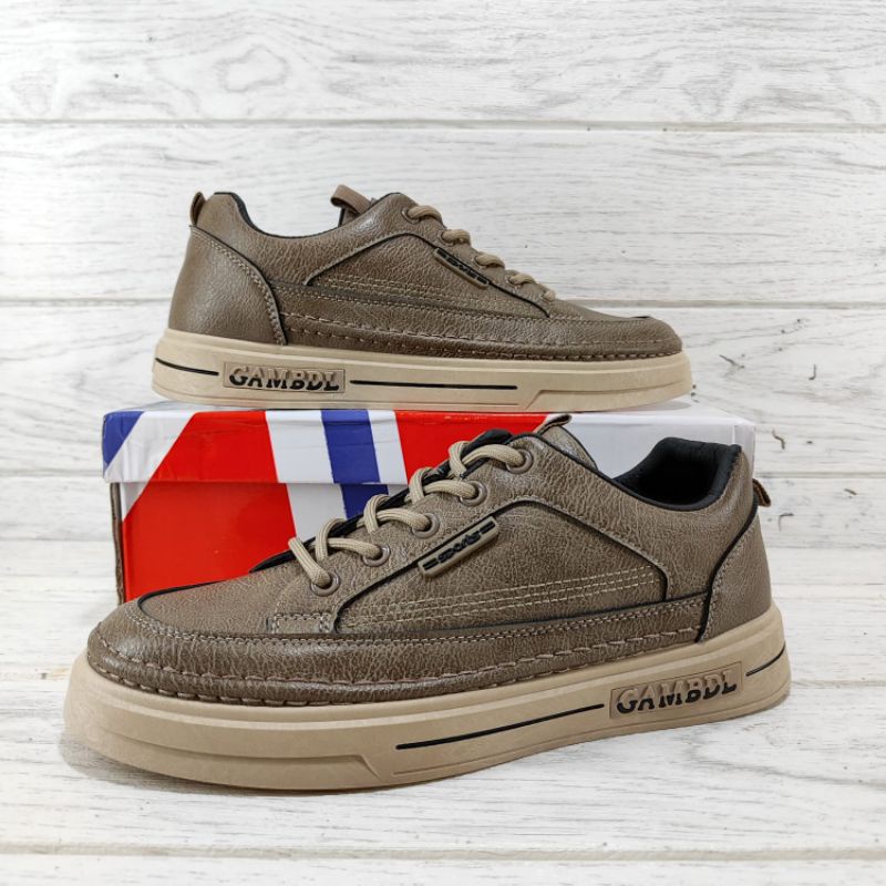 Sepatu Pria Fashion / Sepatu Sneakers Import Pria / Sepatu Sport Import Pria / Sepatu Casual Pria / 