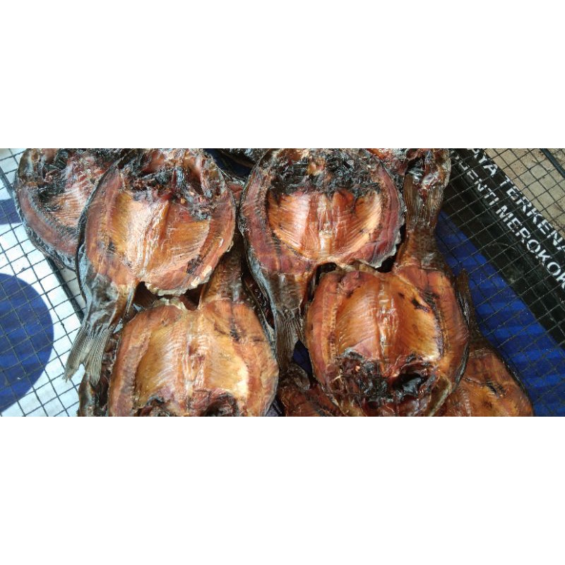 

IKAN MAS ASAP/SALAI/SALE 60rb Mandailing Shop