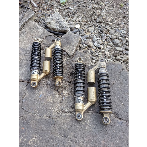 shock belakang tiger revo/tirev ori nyes