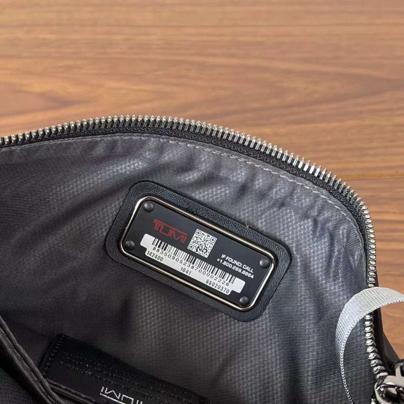 tas tumi harrison daven waist pack hitam nylon mirror p1shoes bodybag cowok sling bag pria