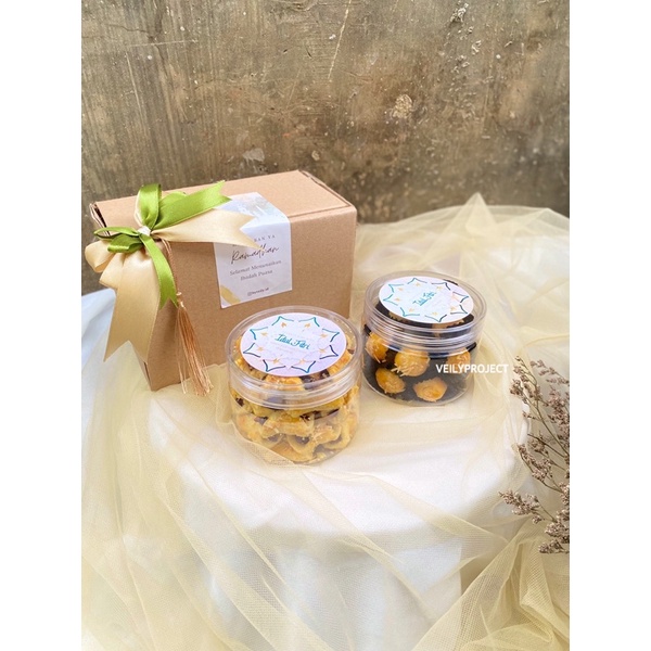 

Hampers Lebaran / Parcel Idul Fitri / Kue Kering / Nastar / kacang