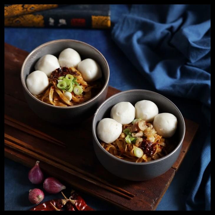 

DRIED MEE POK NOODLE (GIFT PACK ISI 2) KODE 272