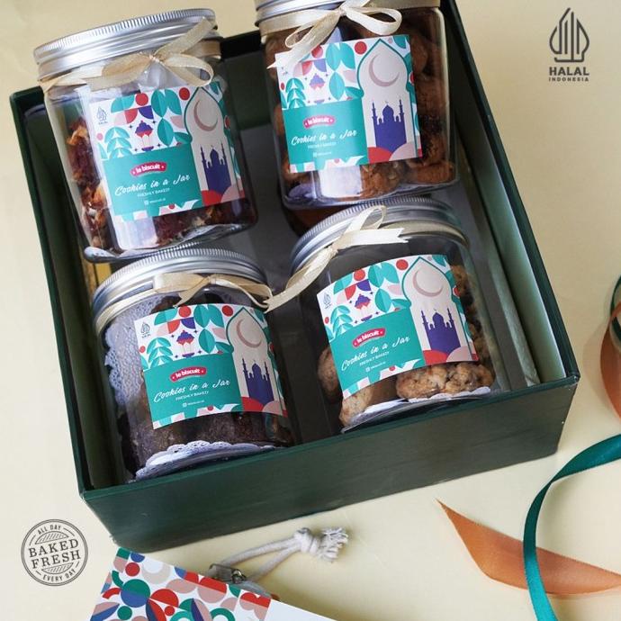 

le biscuit Parcel Hampers Lebaran Idul Fitri -4 Jar Soft Baked Cookies