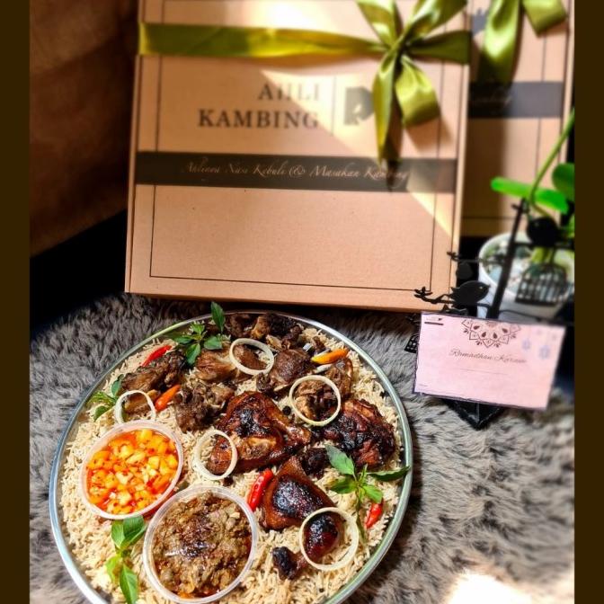 

Hampers Nasi MIX (Kebuli-Mandhi) Tampah 6 Porsi