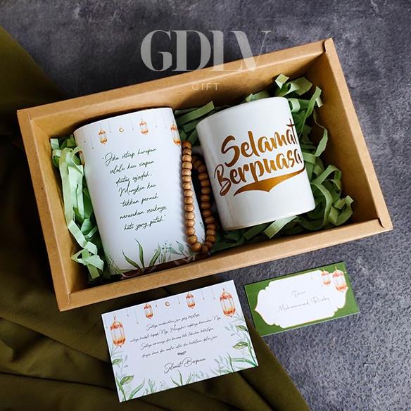 

Hampers Ramadan isi Mug Selamat Berpuasa Sajadah Tasbih Tipe Salwa A