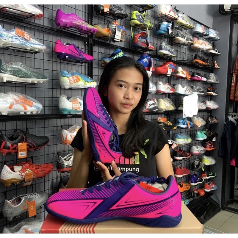 Sepatu Futsal SPECS Arrow IN (Pink Glow/Downriver/Valhalla) ORIGINAL