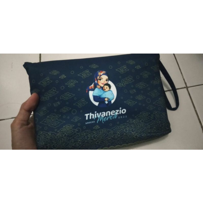 Jarik 3 Meter Motif Mendung Senja Thivanezio Merch 2022