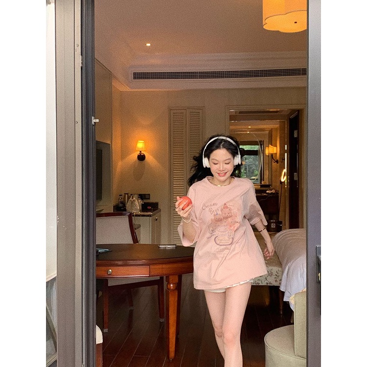 Red Yang Qiu Toko Vintage Manis Ulang Tahun Beruang Retro Cetak Lengan Pendek T-shirt Wanita 2023 Musim Panas Baru Bahan Katun