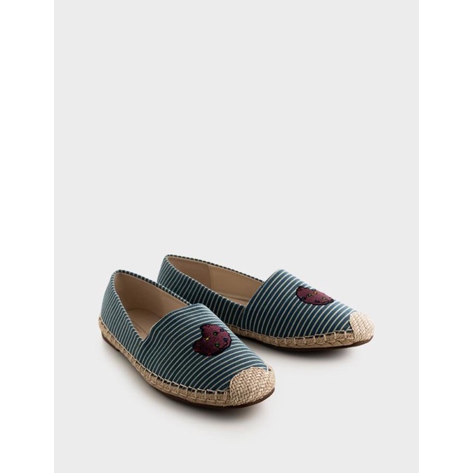 Promo URBAN&CO Basic Slip On Shoes Arima