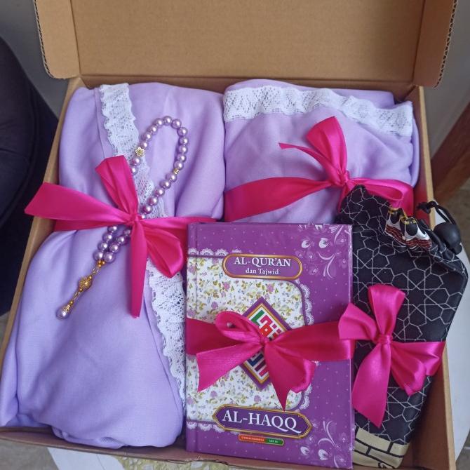 SET ALAT SHOLAT WANITA KADO MUKENA POLOS ALQURAN SAJADAH LENGKAP