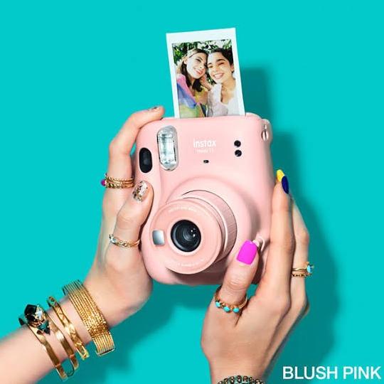 Fujifilm Instax Mini 11 Kamera Instan - Aksesoris Instax