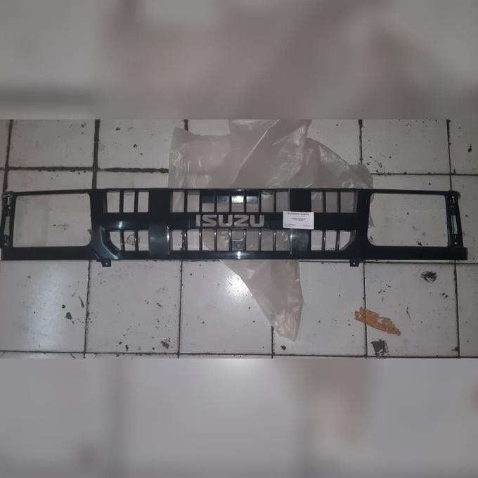 Grill Radiator Isuzu Panther Pick Up