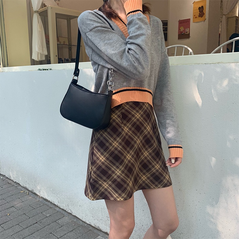 Red Tas ketiak putih French stick bag niche design Messenger bag 2022 new bag women s summer shoulder small chain bag