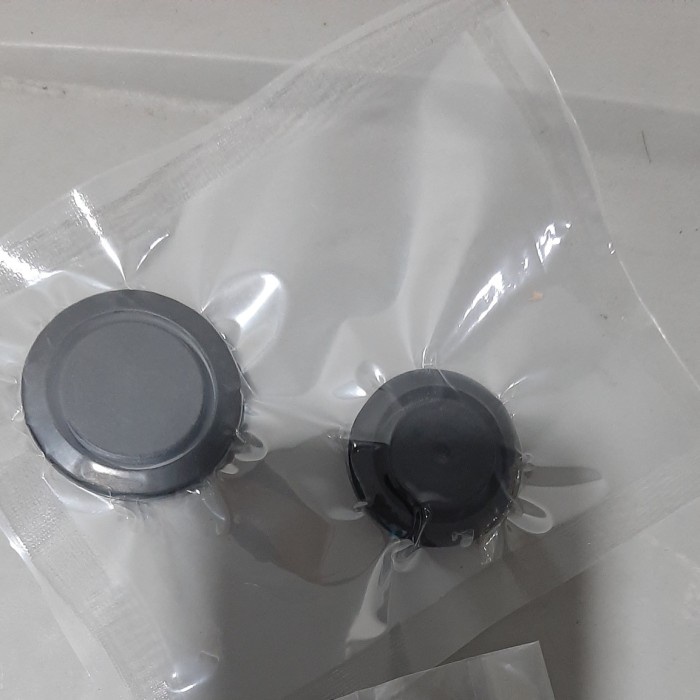 karet penutup lobang tempat penyimpanan ban serep nissan grand livina