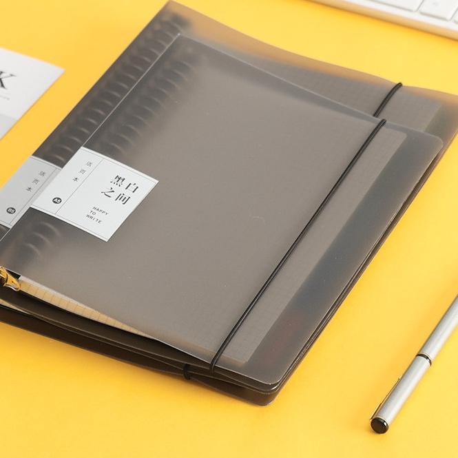 

Terbaru | KP8 | Binder Note Black Cover Transparant A5 & B5 - 60 lembar