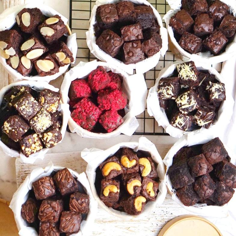 

【F⚡ASH SALE✅】 Brownies Bites Fudgy Khara Rasa