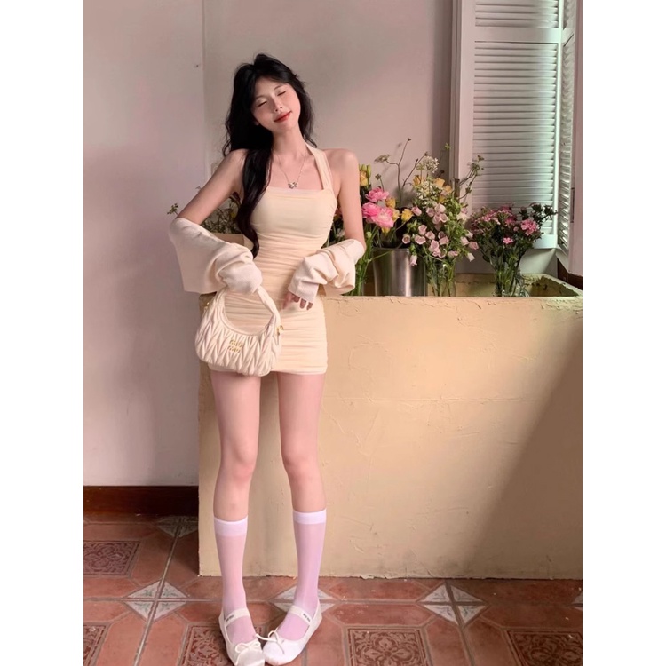 ☈gaun musim panas pantai babes halter leher suspender rok lipit gaun musim semi wanita murni keinginan angin seksi paket hip rok pendek pinggang pelangsing rok