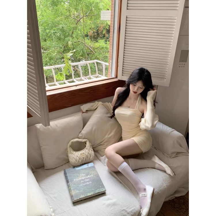 ☈gaun musim panas pantai babes halter leher suspender rok lipit gaun musim semi wanita murni keinginan angin seksi paket hip rok pendek pinggang pelangsing rok