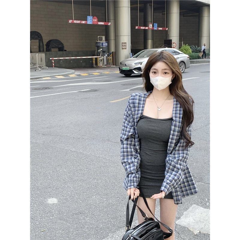 ∏✲✼Dipotong atas musim semi dan musim panas hot girl suit wanita rok suspender baru pinggang tinggi tas ramping rok pinggul kemeja cek biru top lengan panjang pria kecil #COD