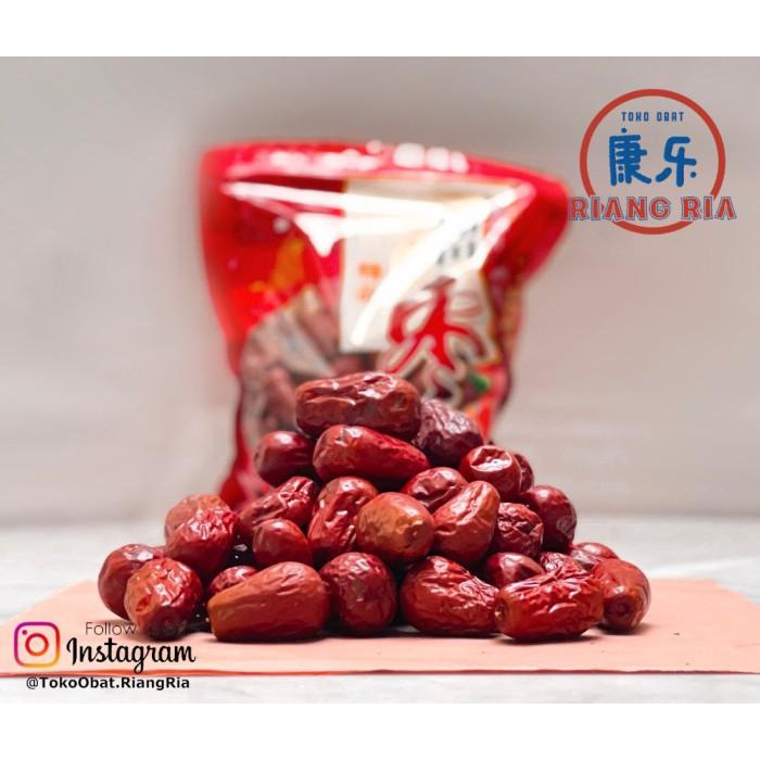 

Maker Angco Ang Co Hong Zao Red Dates Kurma Xin Jiang Ukuran Besar - 500Gr