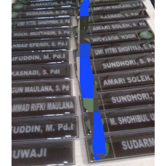 

Name Tag Akrilik / Nama Dada Akrilik / Papan Nama Akrilik