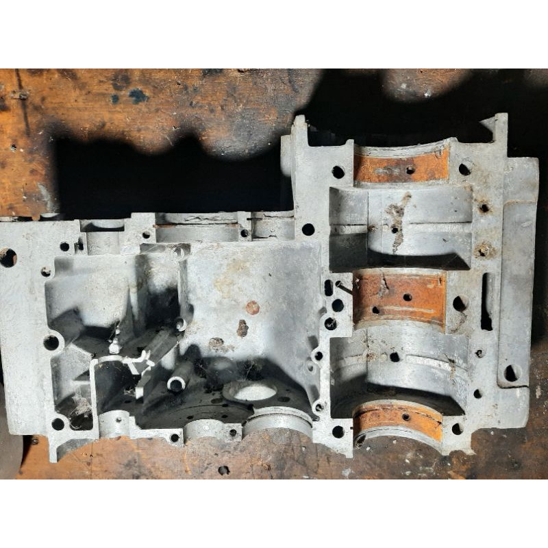 Krengkes Crankcase Bawah Suzuki GT250 GT 250