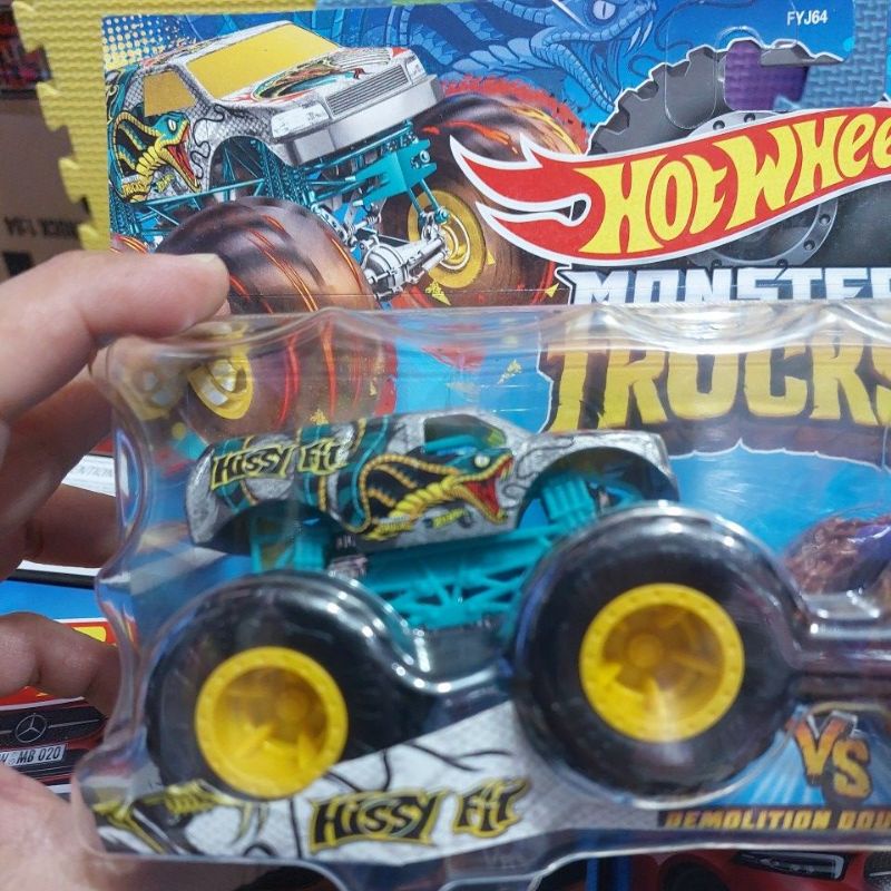 hot wheels monster truck isi2.hot wheels monster truck hissy fit vs ratical racer