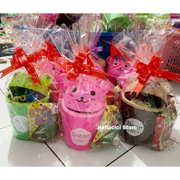 

DISKON!!!!!!!✅ PARCEL KOTAK SAMPAH BINGKISAN SNACK + KEMASAN ULANG TAHUN