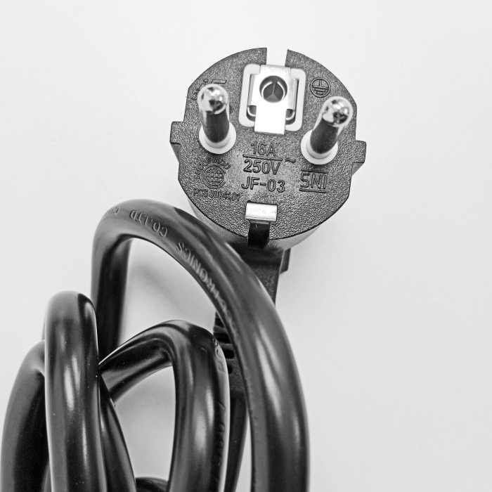 Terlaris Kabel Power Cord C13 3X1.5Mm 3 Meter