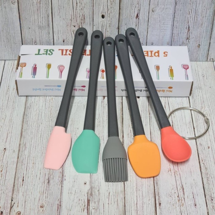 

Mini Rubber Spatula Set 5 pcs - Spatula Gagang Plastik PP Mini Lucu