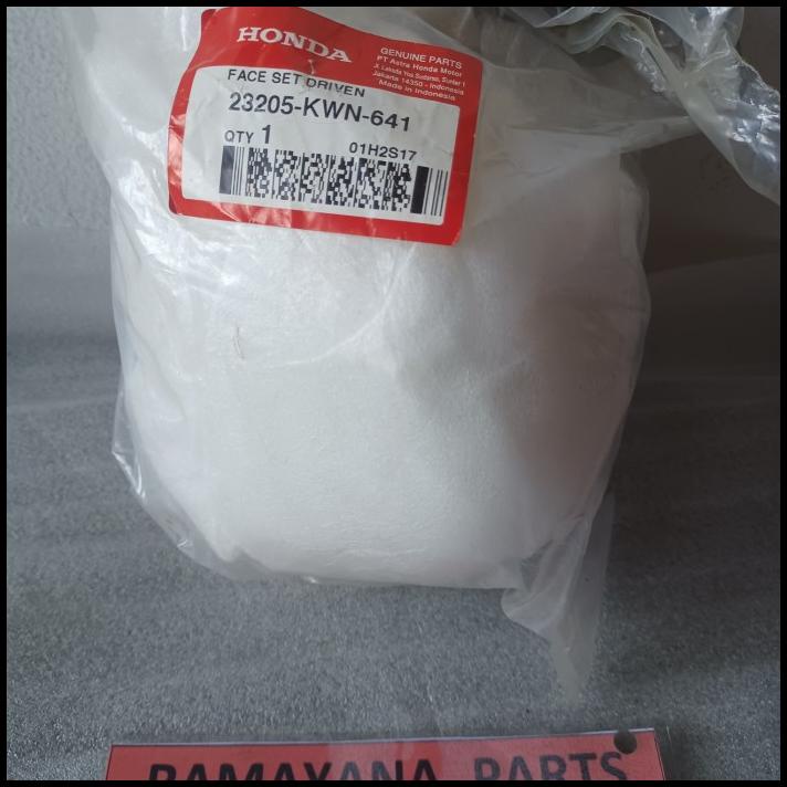 23205KWN641 FACE SET DRIVEN VARIO 125 PCX KARBU