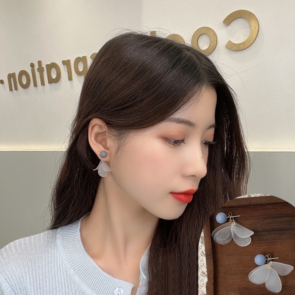 Anting Hook Wanita Kelopak Bunga Daily Fashion - Anting Kelopak Bunga Putih