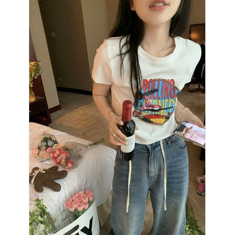 Red Manis dan pedas putih dicetak bahu depan T-shirt wanita musim panas versi Korea baru retro slim fit dan tipis pendek lengan pendek pasang atas