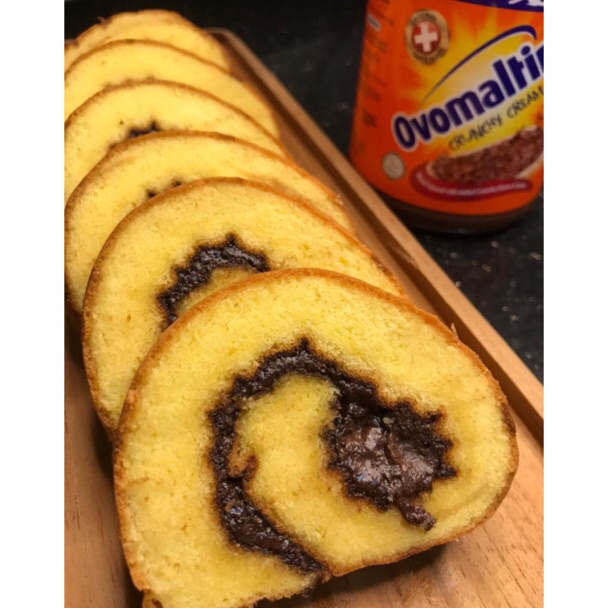 Star Bolu Gulung Medan WhenCake Rasa Ovomaltine Panjang grosir