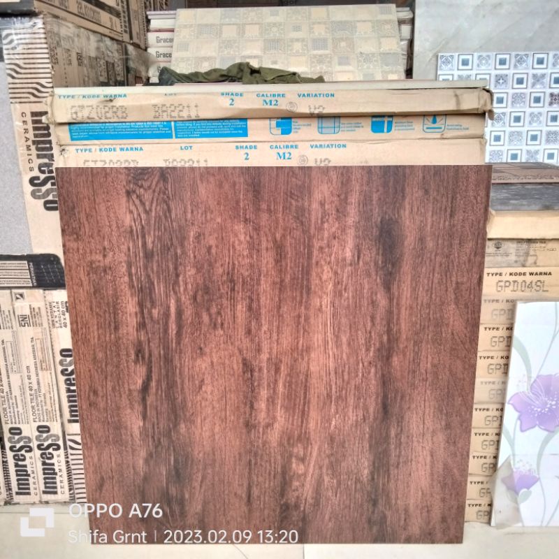 Granit lantai 60x60.Walnut/indogress kw.E