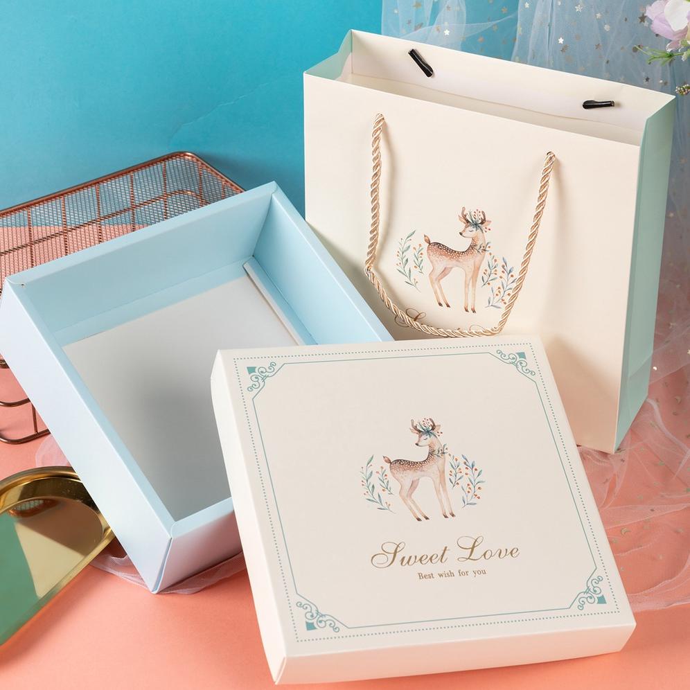 

Promo Premium Hampers Gift Box Goodie Bag / Kotak Kado Hadiah Dus Kue Kardus Souvenir Merchandise Motif Rusa Deer