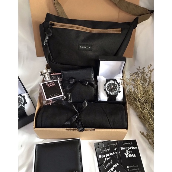 

✔✔SALE✔✔ HADIAH ULANG TAHUN COWO / KADO ULANG TAHUN / HAMPERS KADO COWO / KADO COWO / KADO PACAR / GIFT BOX COWO / KADO ANNIVERSARY / JAM TANGAN PRIA / PARFUM / HADIAH ULTAH / HADIAH WISUDA / HADIAH ANNIVERSARY / HADIAH PACAR