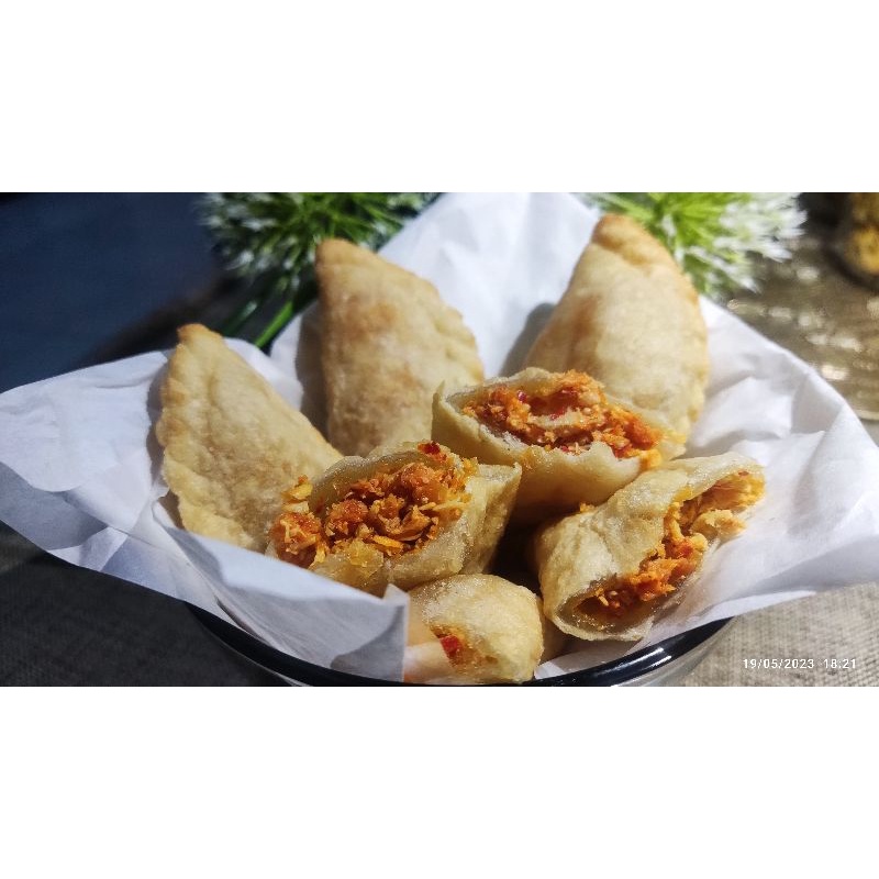 

Cireng isi ayam pedas (8pcs)