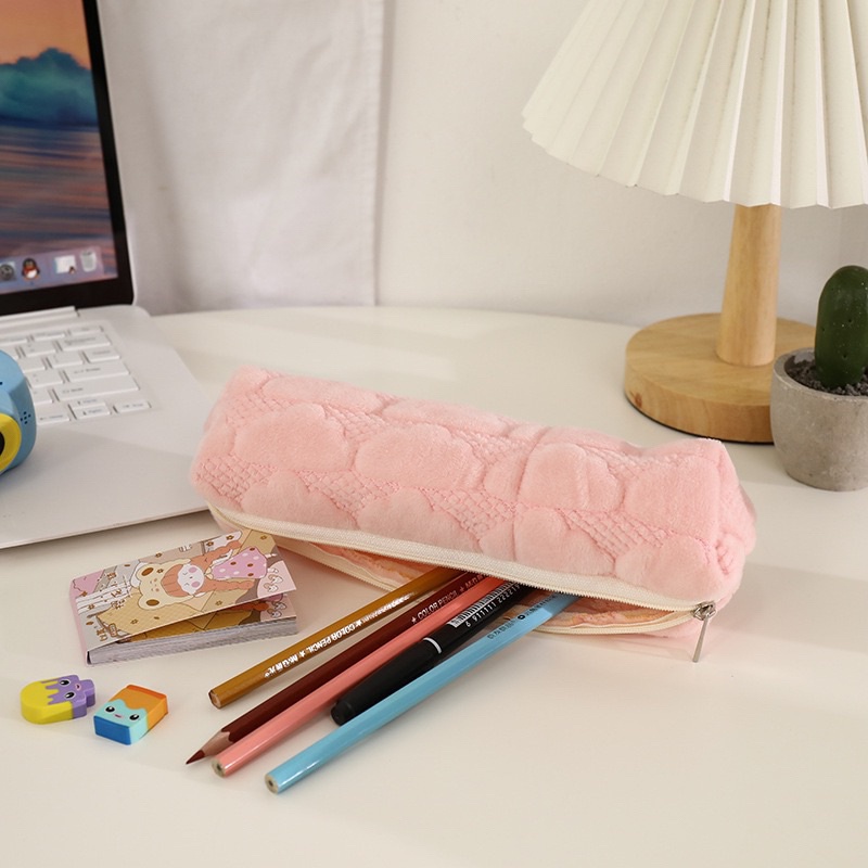 

TAMPAT PENSIL BULU MOTIF AWAN TEPAK ESTETIK PUTIH PINK BIRU