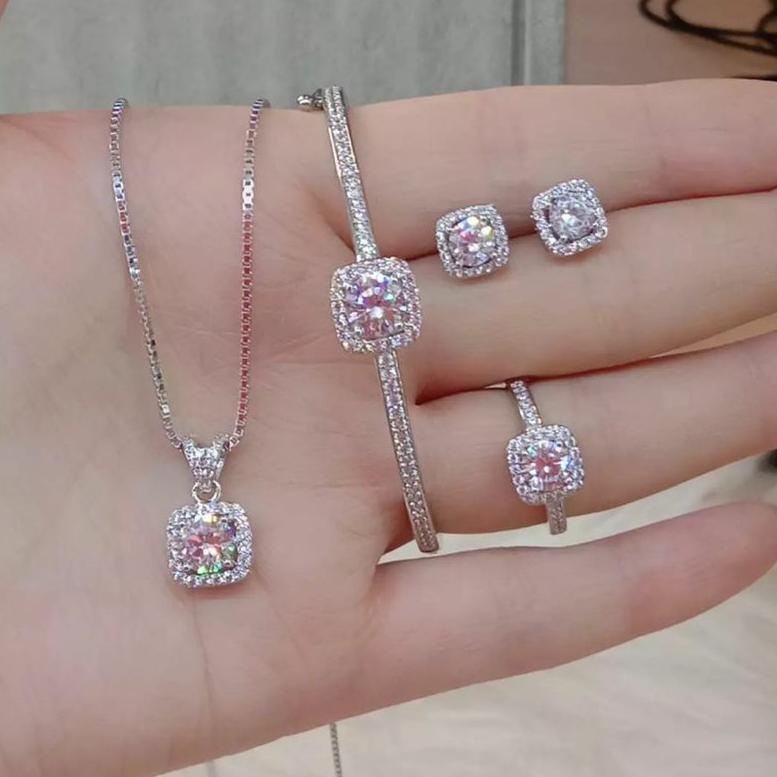 Satu Set Perhiasan Titanium, MEWAH & ELEGAN, Kalung, Anting, Cincin, Gelang Wanita Anti Karat, Anti 